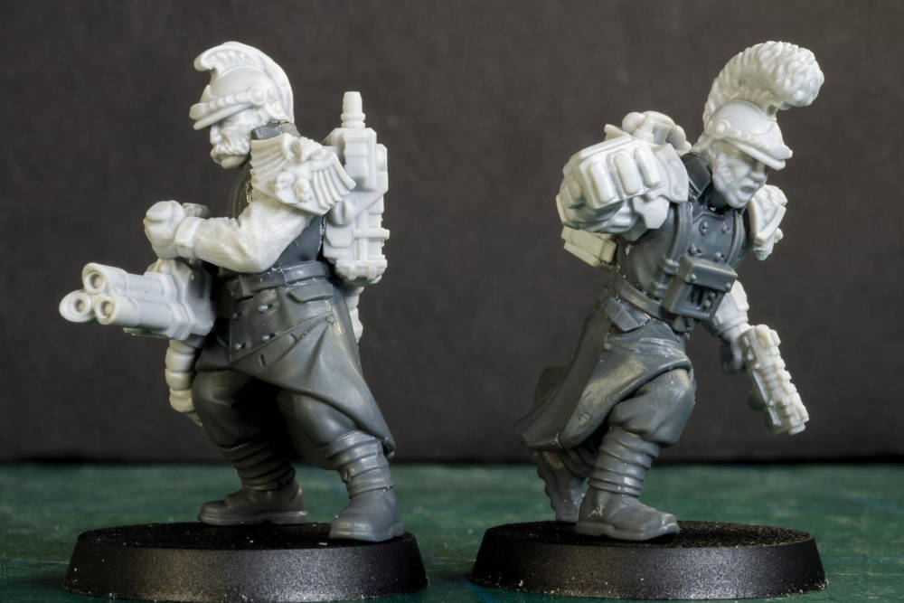 Veteran Guardsmen™ Krieg™ Cavalry Helmeted Officers with Specialist Phase Weaponry